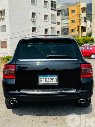 Porsche Cayenne 2004