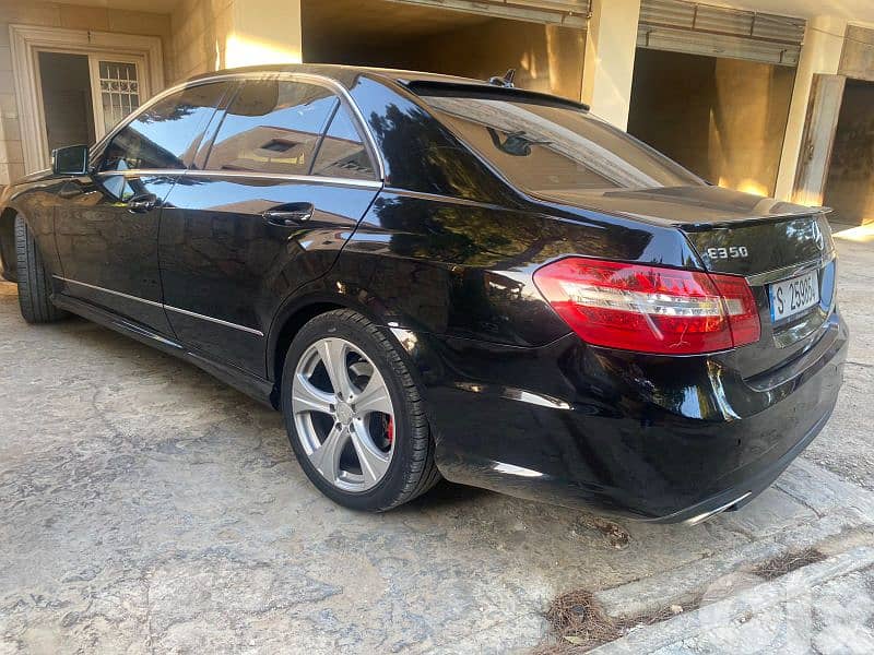 Mercedes-Benz E-Class 2011 0