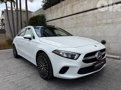 Mercedes-Benz A 220 4 MATIC MODEL 2019 clean carfax !!! 40000 Mille