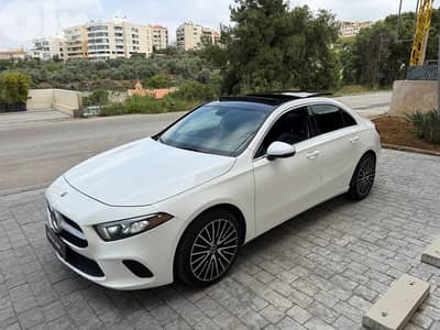 Mercedes-Benz A 220 4 MATIC MODEL 2019 clean carfax !!! 40000 Mille