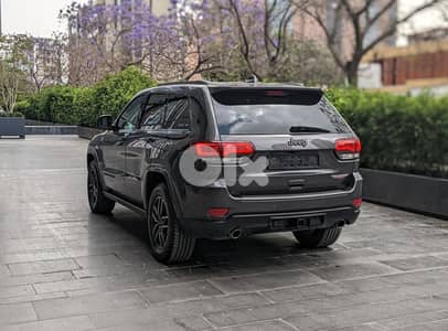 Grand Cherokee 2018 4WD Trail-hawk / 0 Accidents 81,000 miles