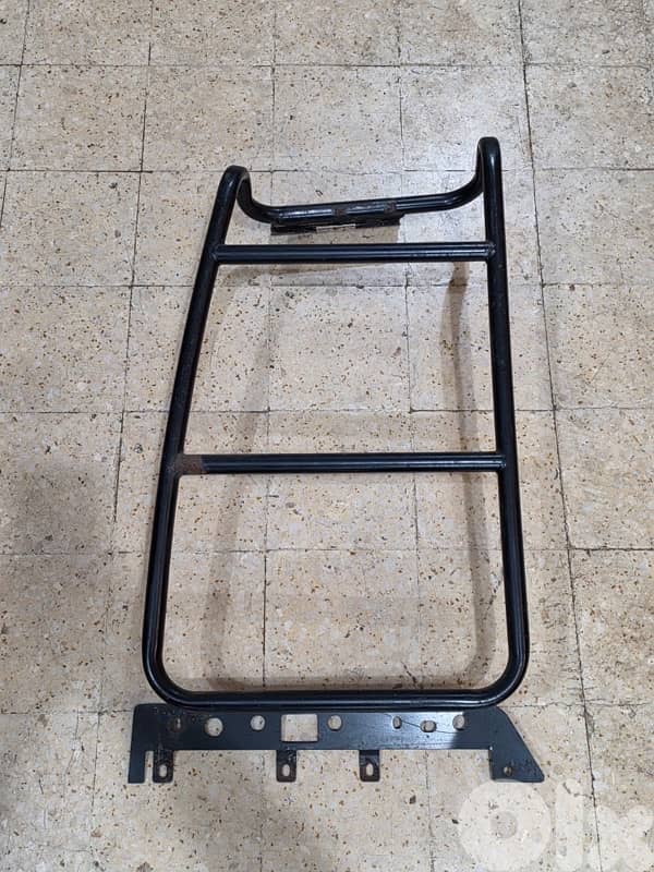 Land rover Lr3 Lr4 roof rack (porte bagage) with rear Ladder 4