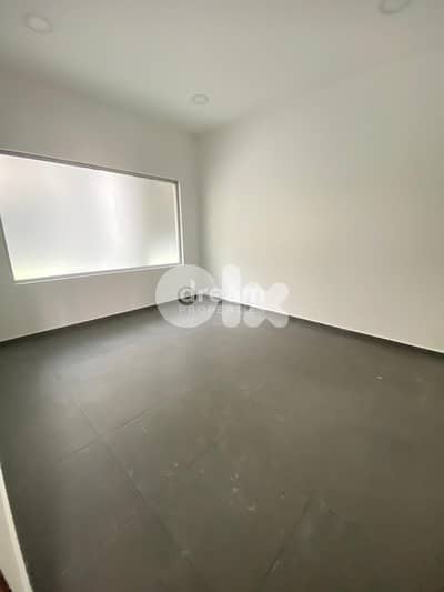 Office for Rent – Horsh Tabet / Sin El Fil hor0393dpst