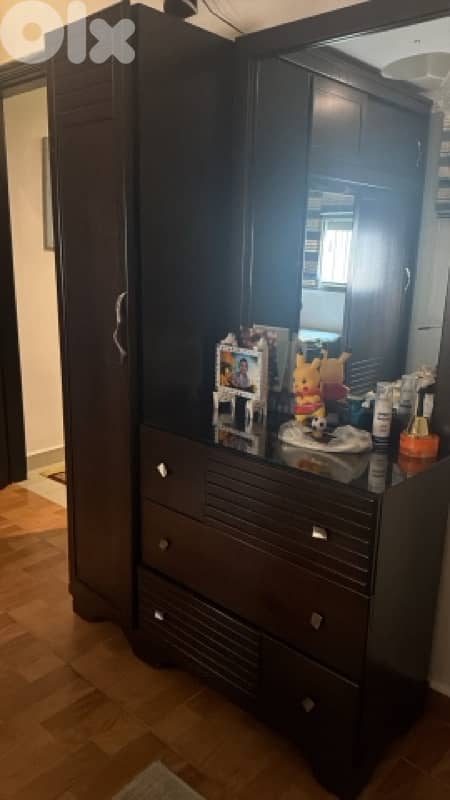 bedroom item 0
