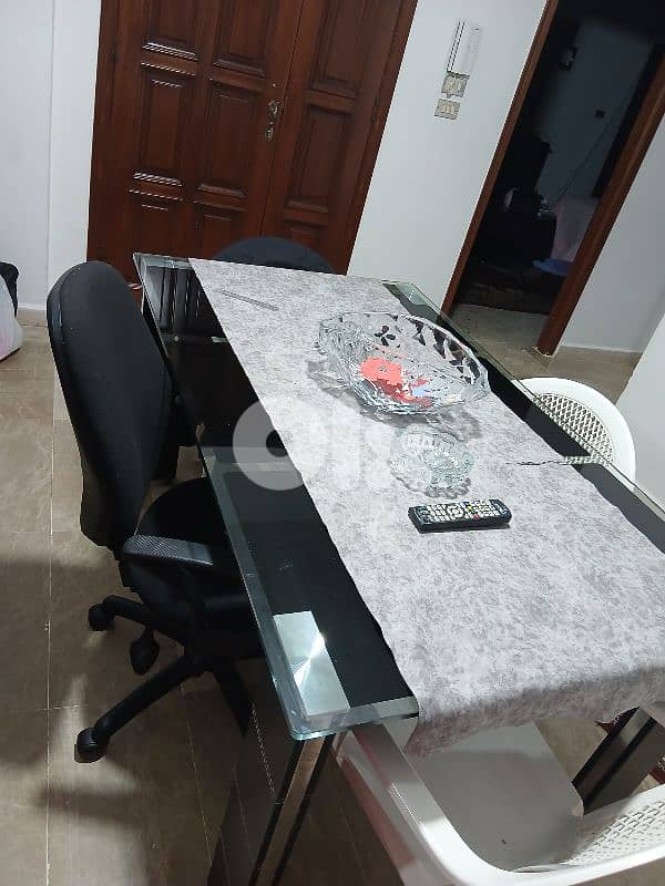 table without chairs and dresser 0