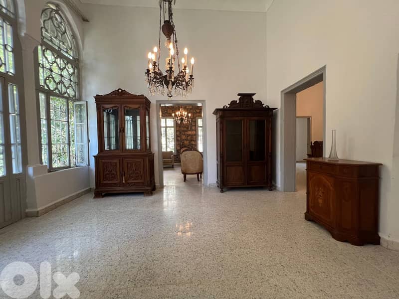 Used Traditional Furniture for Sale 0
