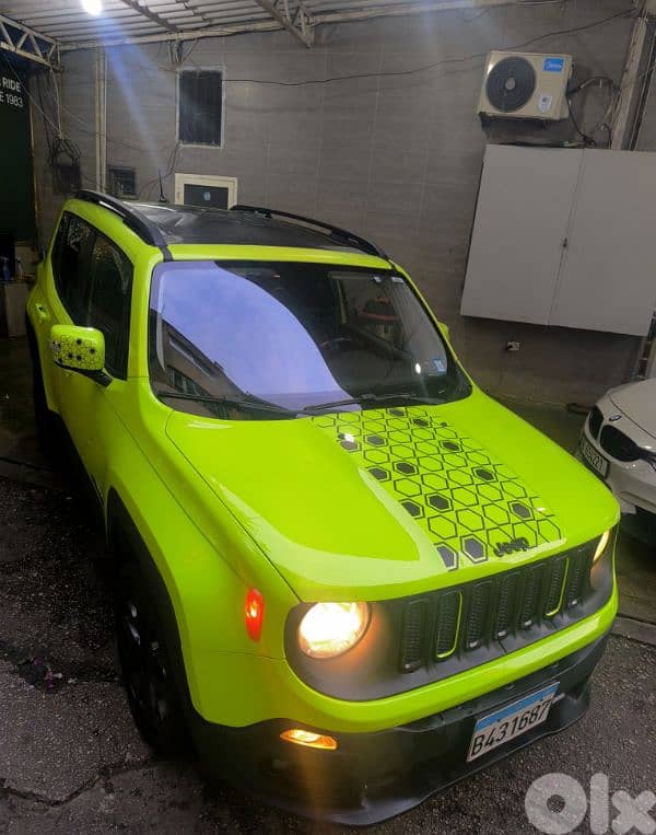 Jeep Renegade  latittude 4x4 ajnabi,trailhauk interier,dble sun roof 0