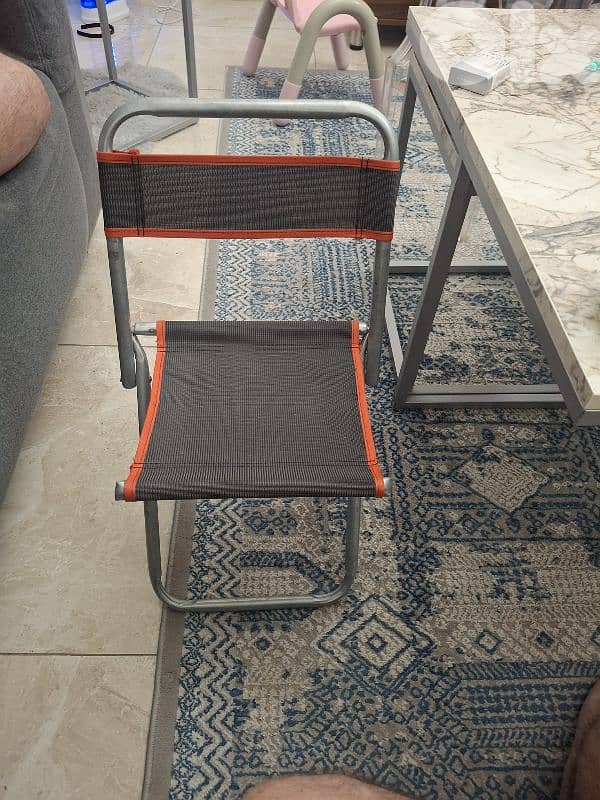 foldable chair 0