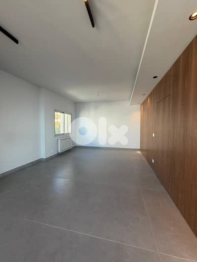 Apartment For Sale in Biyada -  شقة للبيع في البياضة