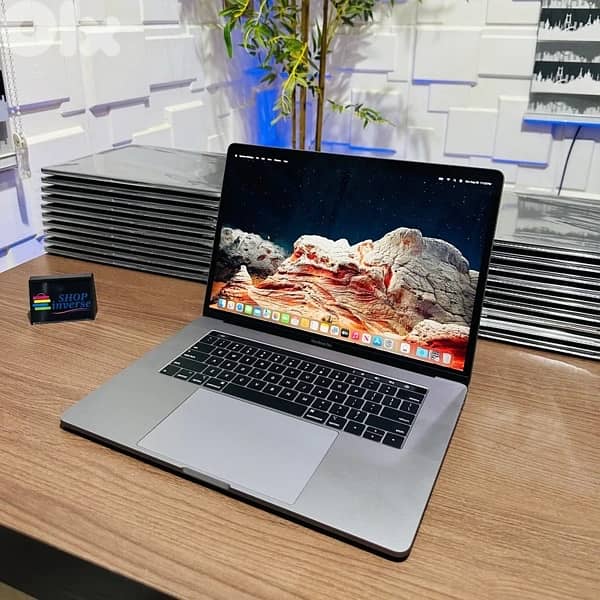 MACBOOK PRO I9 CPU 0