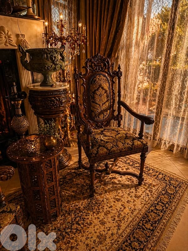 Antique / Victorian style  Antique chairs, very old, 0