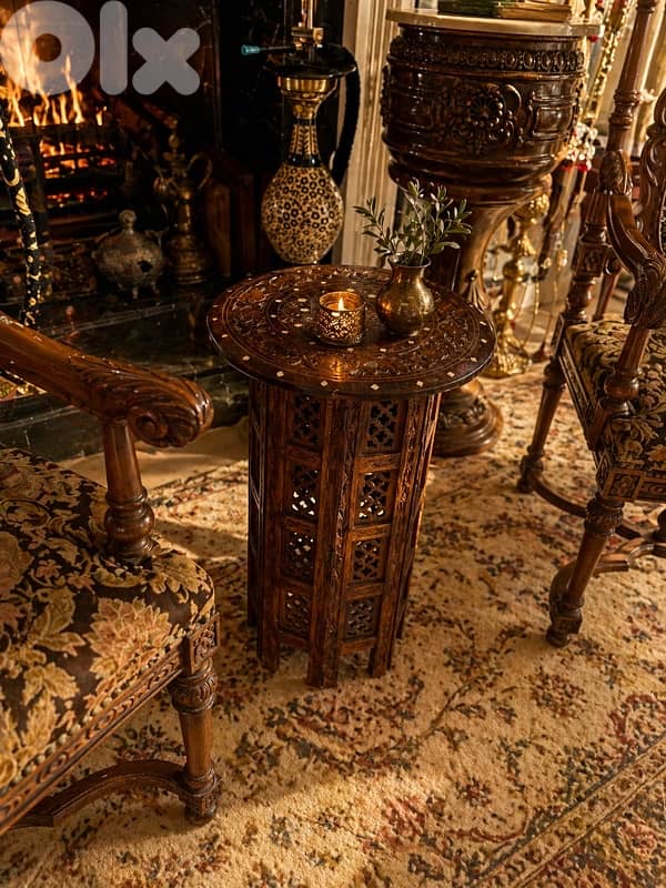 Antique / Victorian style  Antique chairs, very old, 3