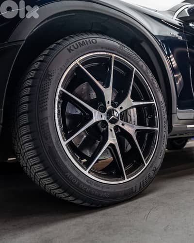 Mercedes-Benz GLC-43 2020