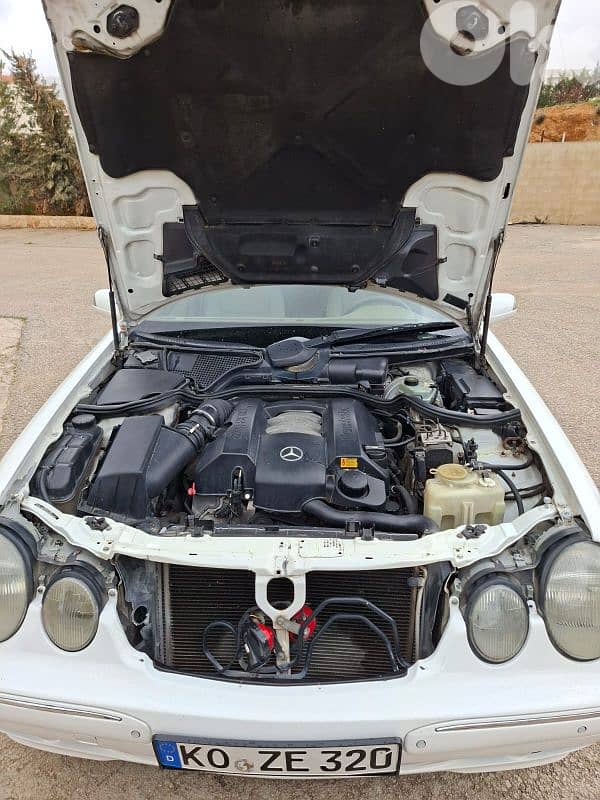 Mercedes-Benz E-Class 2001 0