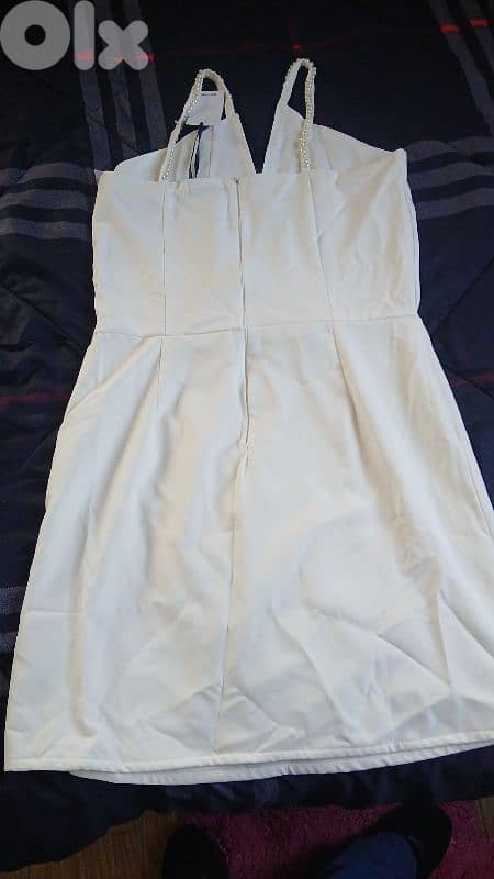 white dress 1