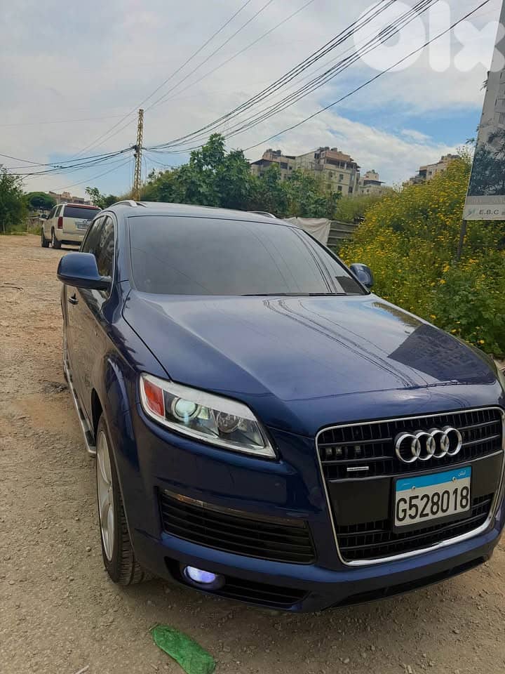 Audi Q7 2008 0