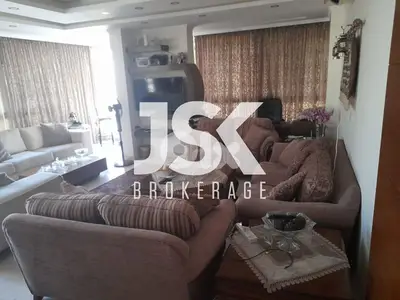 L21156 - 3-Bedroom Apartment For Sale in Verdun, Beirut