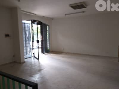 VB-7114 / Shop for Rent in Ballouneh, محل للايجار في بلونة