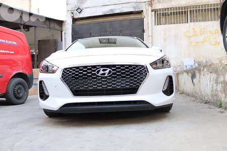 Hyundai Elantra GT 2018