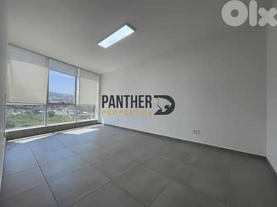 Prime location office for rent Jdeideh Ref#GM101 مكتب للإيجارالجديدة