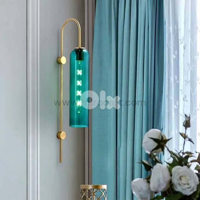 Emerald Column Wall Light — Brushed Brass & Tinted Glass 4