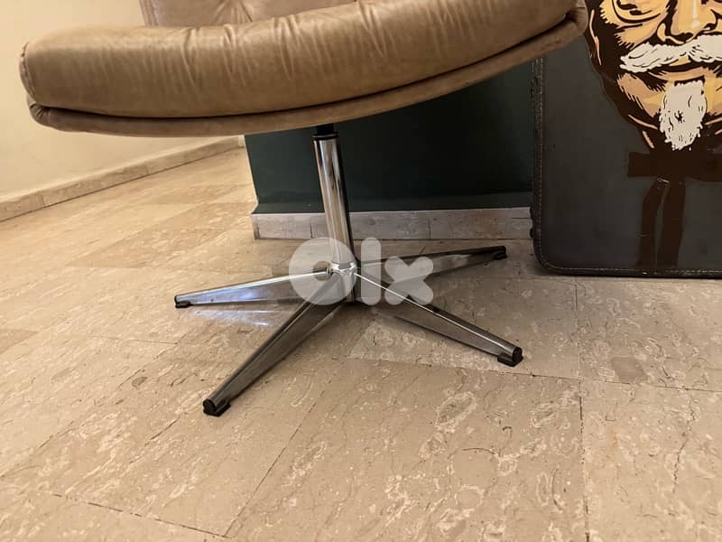 70s chairs 2