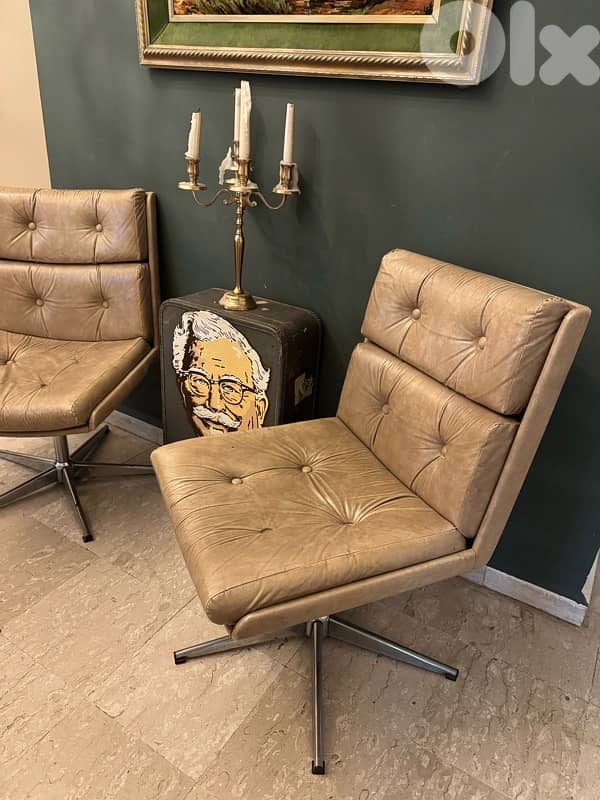 70s chairs 0