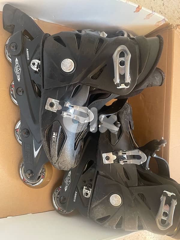 roller skates 1
