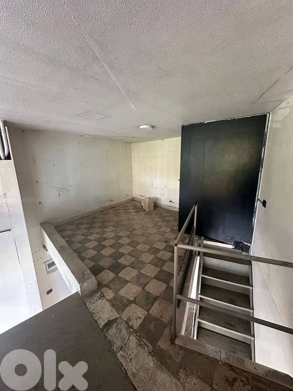 shop for rent in prime achrafieh 0
