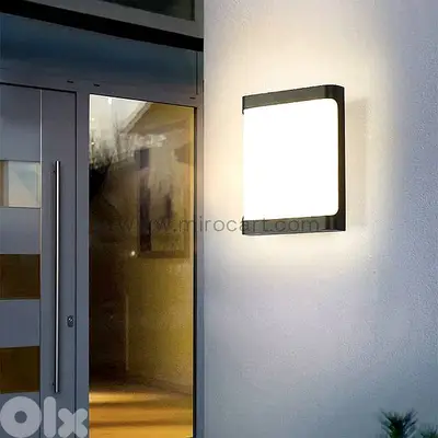 Rectangular LED Outdoor Wall Light — 20cm Black