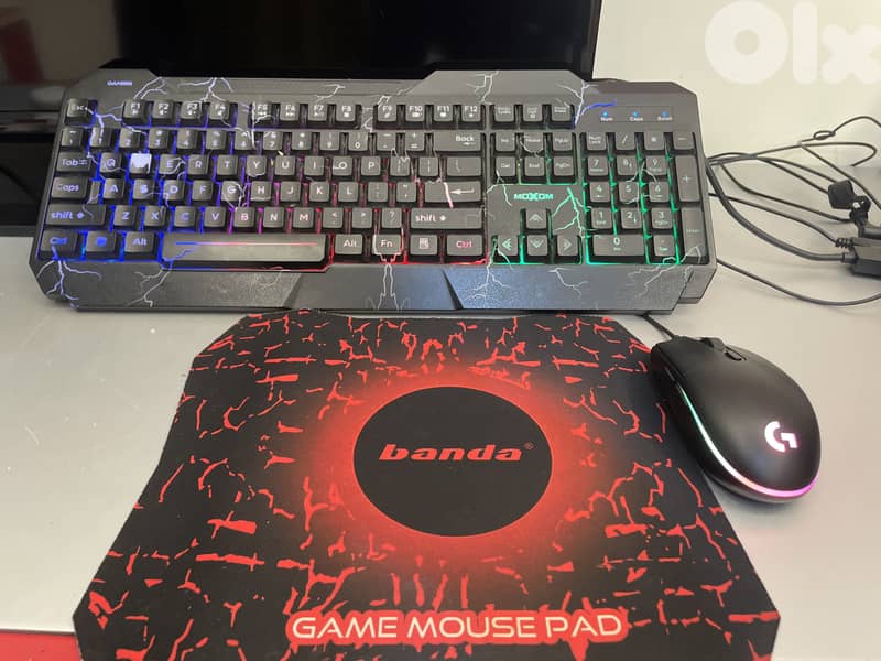 Logitech gaming mouse & gaming mouse pad & Gamibg keyboard 0
