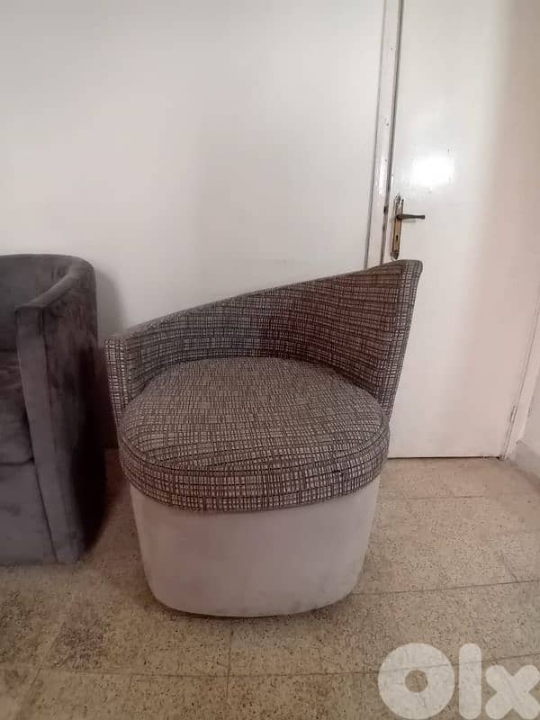 used living room 2