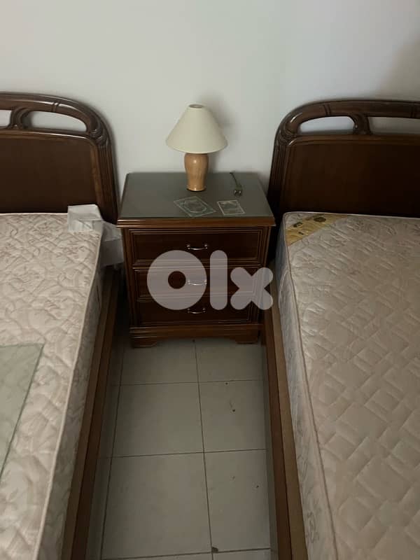 beds and nightstands 1