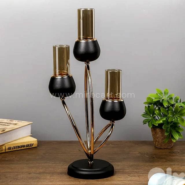 Amber Glass 3-Arm Candle Holder — Black & Gold 1