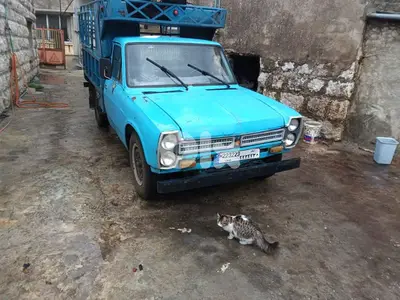 نيسان أخرى 1981