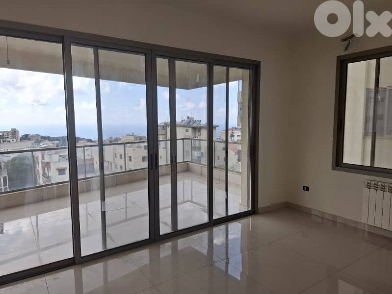 155m2 Apt for sale in Mazraat yachouh 0