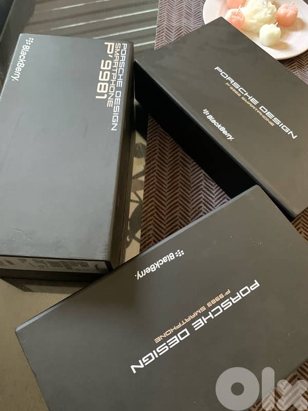 Blackberry Porsche Design 3