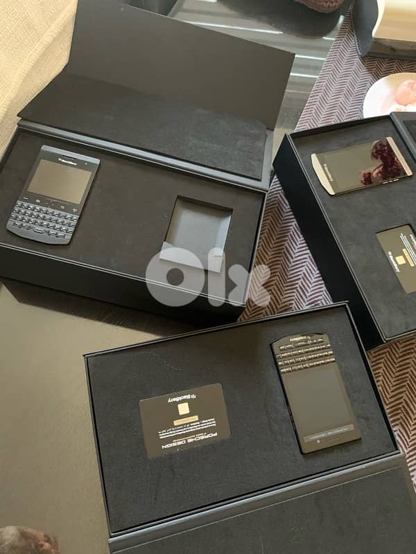 Blackberry Porsche Design 4