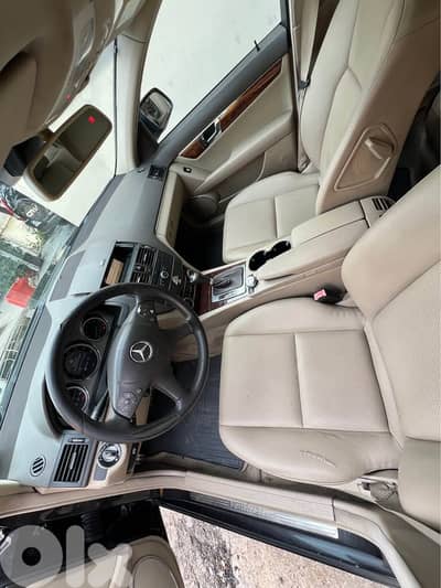 Mercedes-Benz C-Class 2009