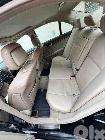 Mercedes-Benz C-Class 2009