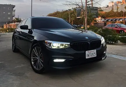 BMW 5-Series 2018 530 X Drive Clean Carfax
