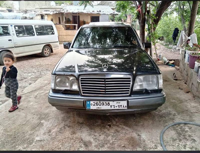 Mercedes-Benz E-300 1991 0