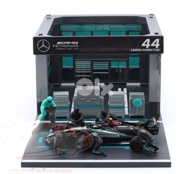 Lewis Hamilton Mercedes W15 (2024) diecast model set 1;43. 2