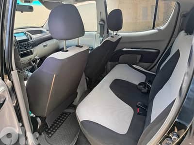 Mitsubishi L200 2012