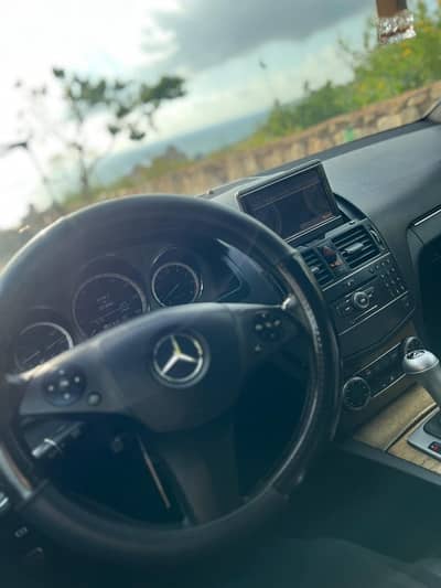 Mercedes-Benz C-Class 2009