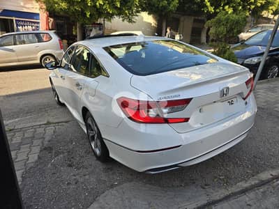 Honda Accord Tewtel 2018 61000km full history available factory paint
