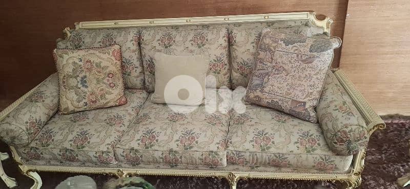 living room 0