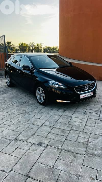 Volvo V40 2015 Limited