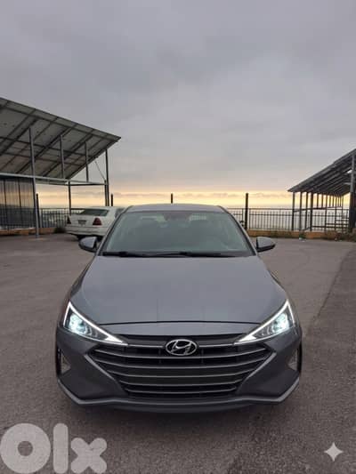 Hyundai Elantra 2019 | 76071276
