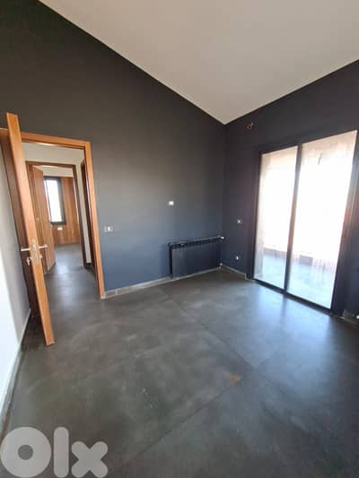 Villa For Sale in Zaarour- فيلا للبيع في زعرور